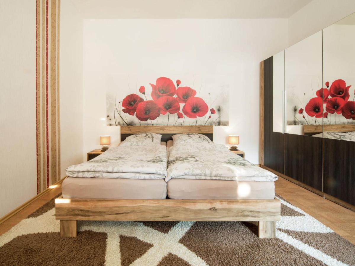 Spacious Apartment With Terrace Zur Forelle Ballenstedt Bagian luar foto
