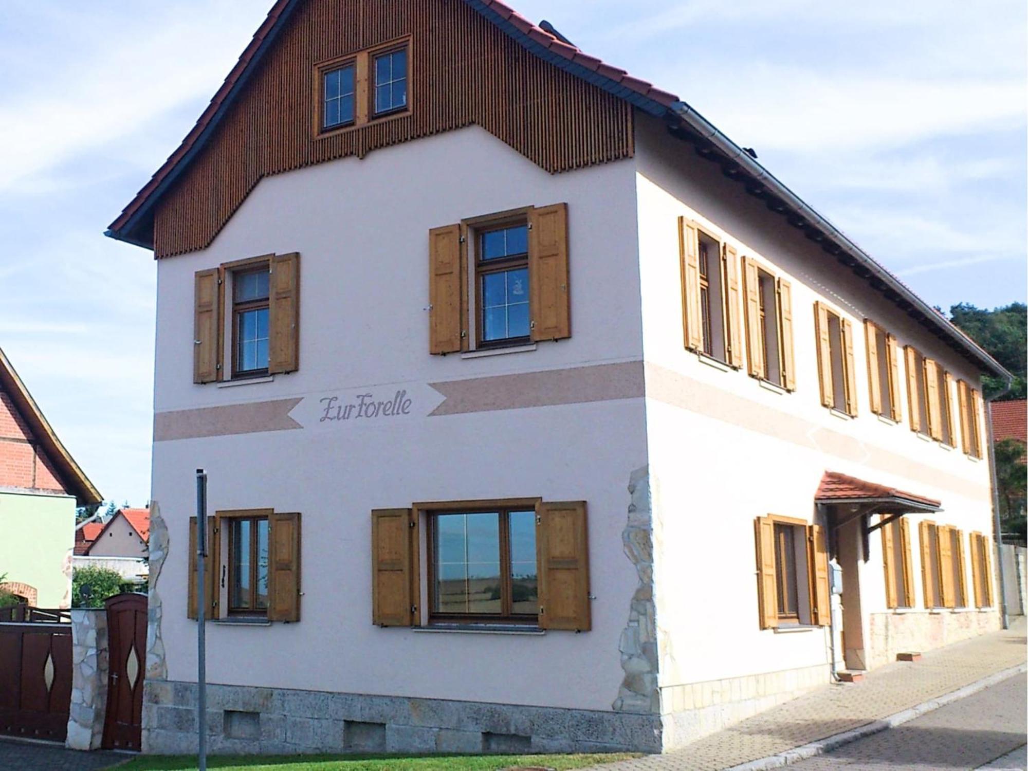 Spacious Apartment With Terrace Zur Forelle Ballenstedt Bagian luar foto